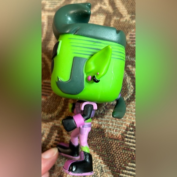 2 Funko Pop! Teen Titans Go! #604 Beast Boy & #607 Starfire No Boxes. - Picture 5 of 13